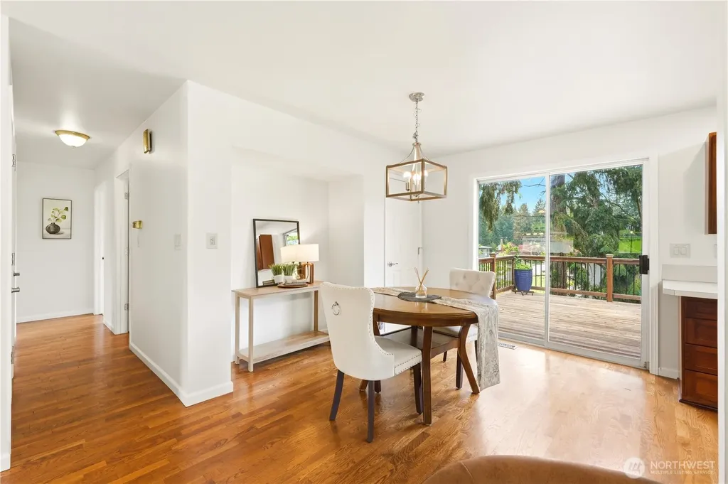 14613 SE 16th Place Bellevue WA 98007