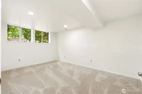 14613 SE 16th Place Bellevue WA 98007