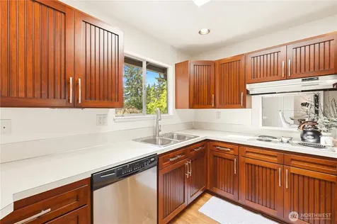 14613 SE 16th Place Bellevue WA 98007