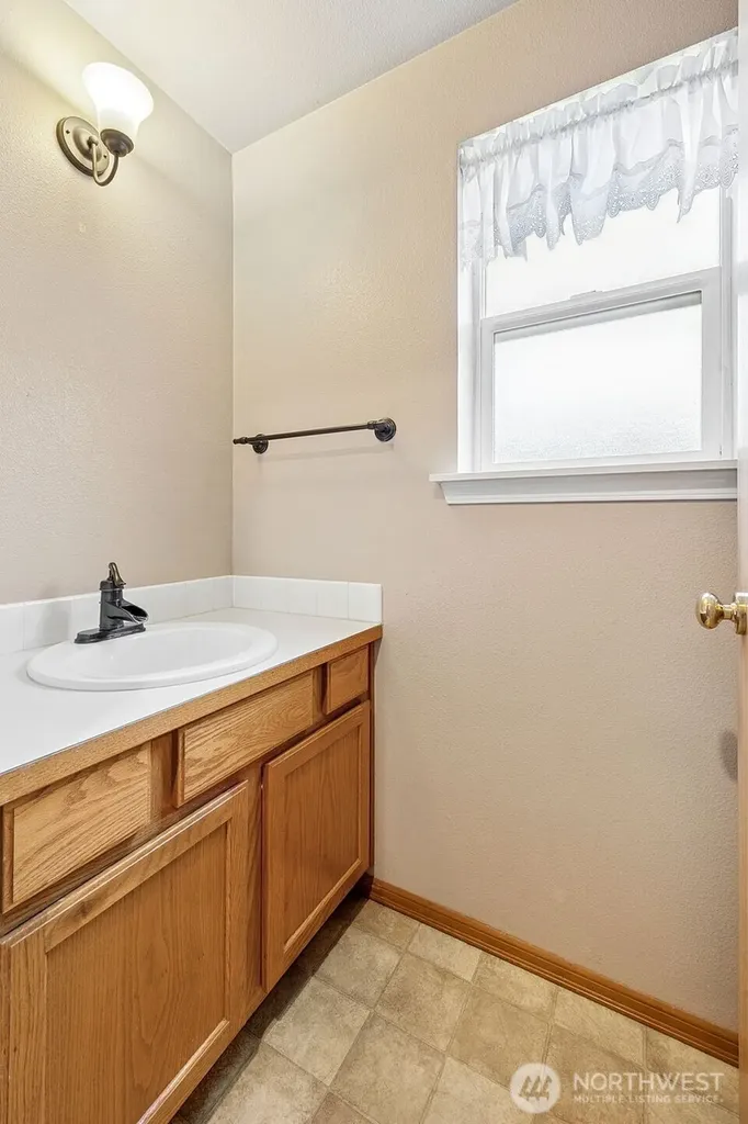 14319 106th Avenue Ct E Puyallup WA 98374