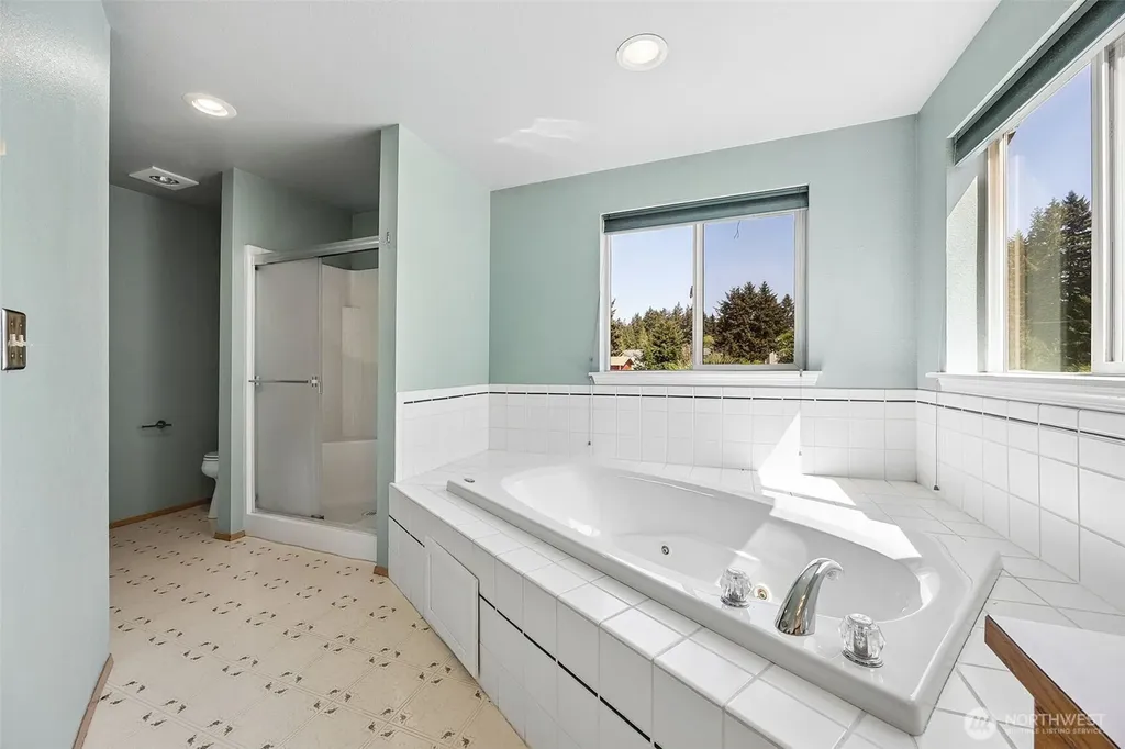 14319 106th Avenue Ct E Puyallup WA 98374