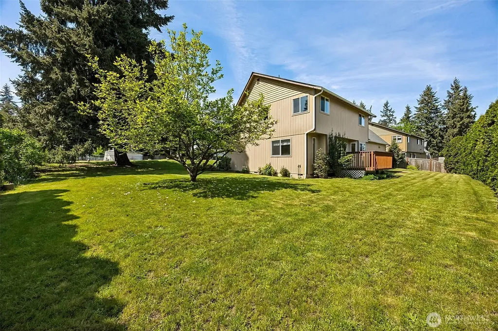 14319 106th Avenue Ct E Puyallup WA 98374