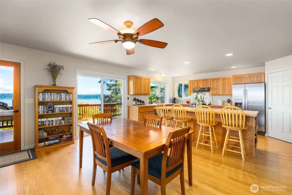 2205 Cranes Landing Drive Greenbank WA 98253