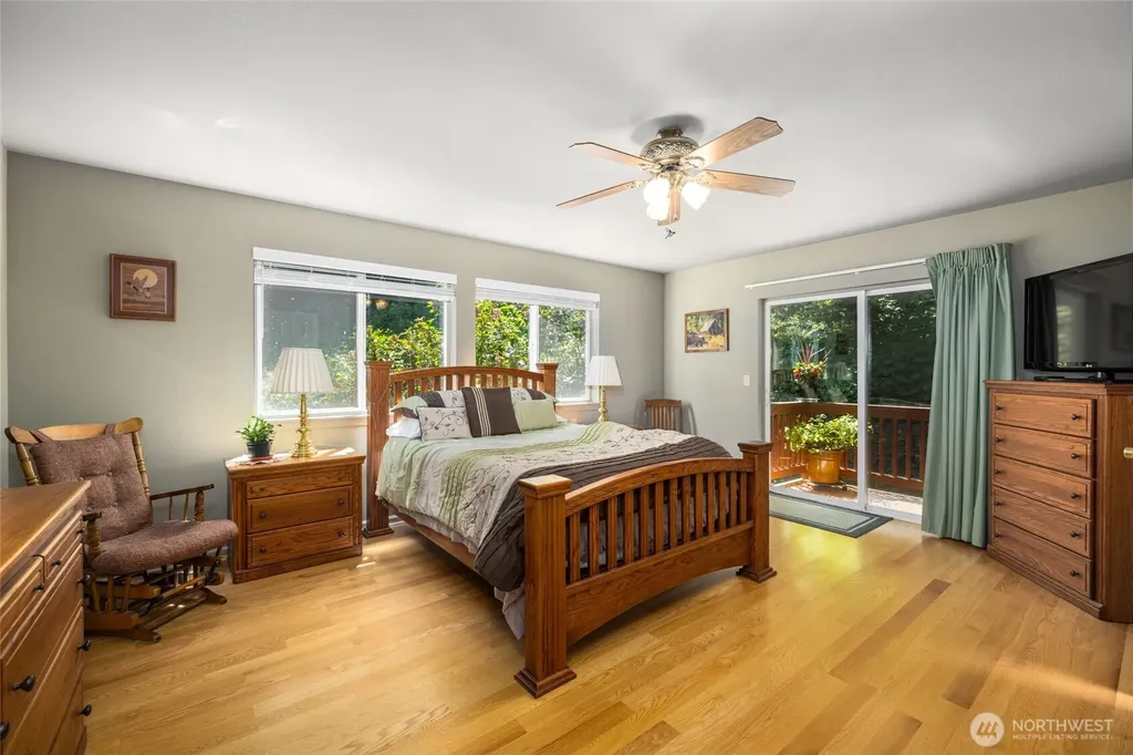 2205 Cranes Landing Drive Greenbank WA 98253