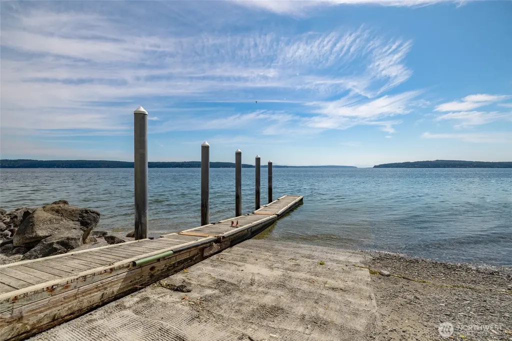 2205 Cranes Landing Drive Greenbank WA 98253