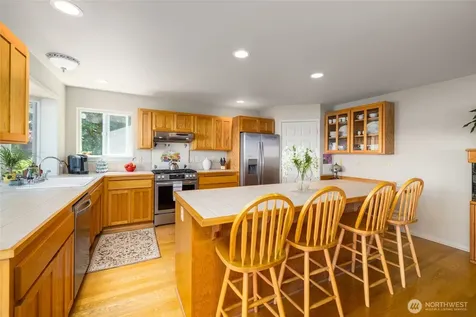 2205 Cranes Landing Drive Greenbank WA 98253