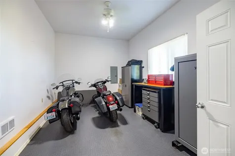 2205 Cranes Landing Drive Greenbank WA 98253