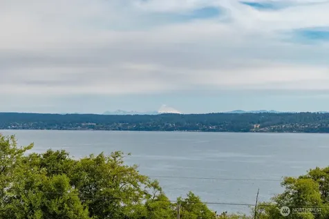 2205 Cranes Landing Drive Greenbank WA 98253