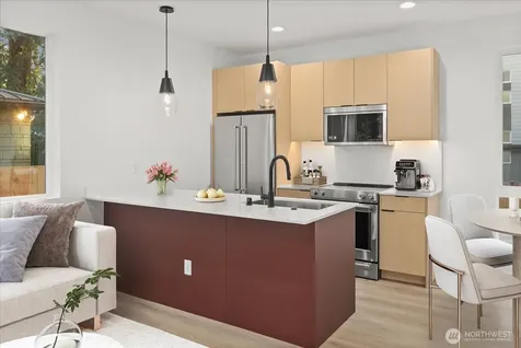 10742 Interlake Avenue N Seattle WA 98133