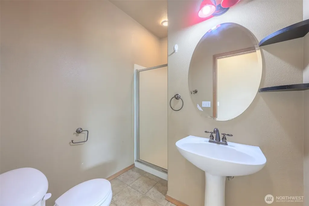 20605 74th Avenue E Spanaway WA 98387