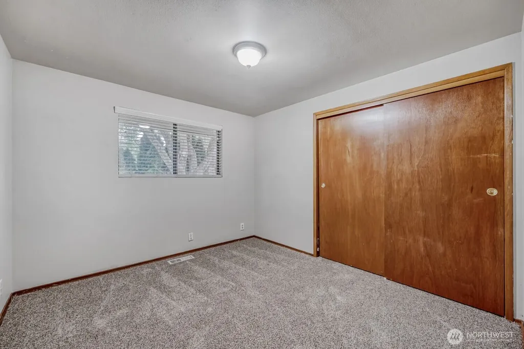 20828 116th Avenue SE Kent WA 98031