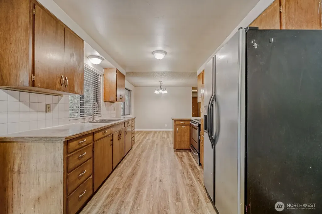 20828 116th Avenue SE Kent WA 98031