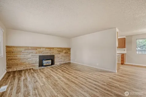 20828 116th Avenue SE Kent WA 98031