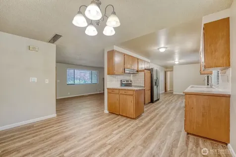 20828 116th Avenue SE Kent WA 98031