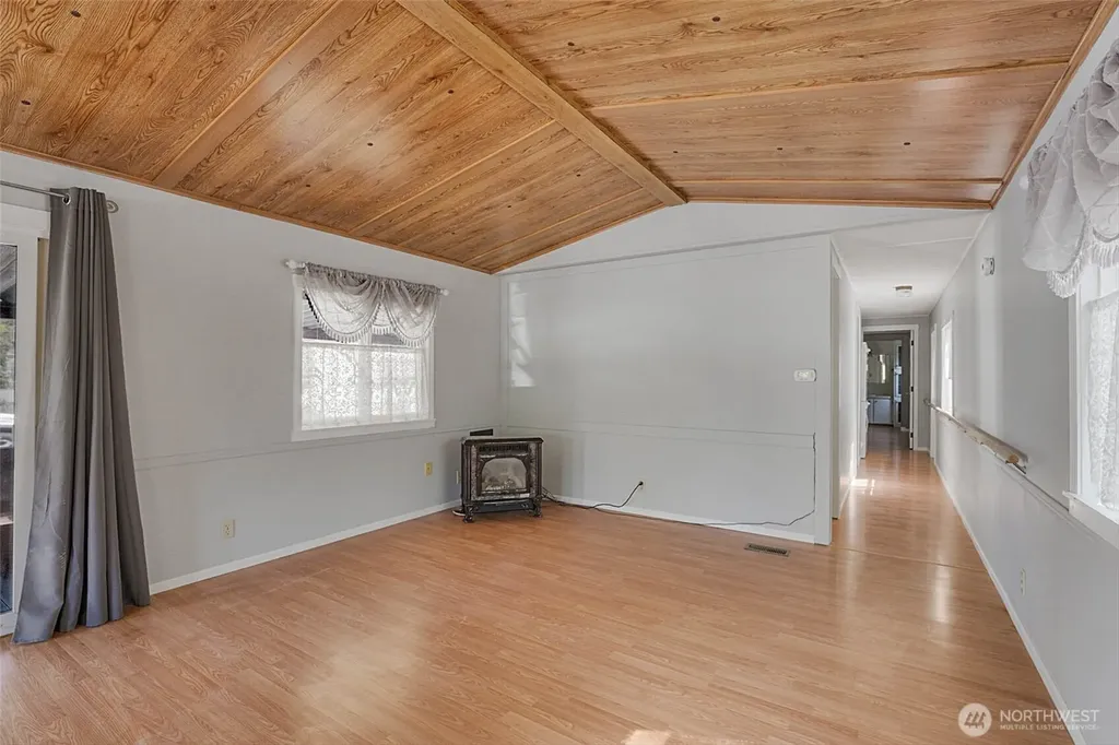 9403 Pierce Lane Sedro Woolley WA 98284