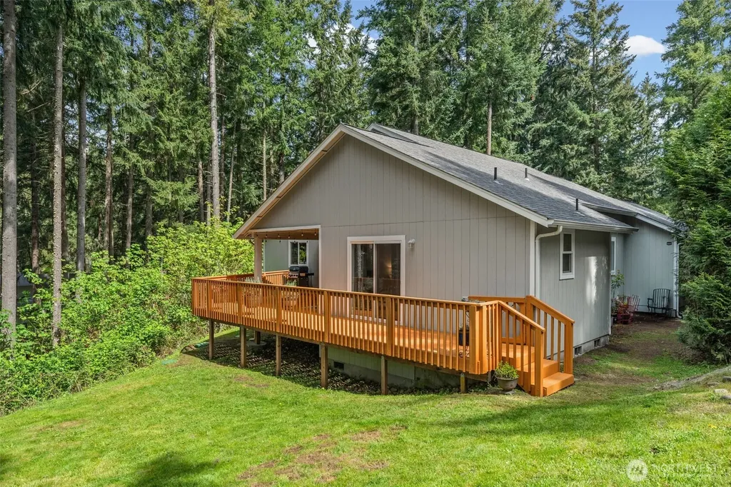 22345 SE Bluewater Drive Yelm WA 98597