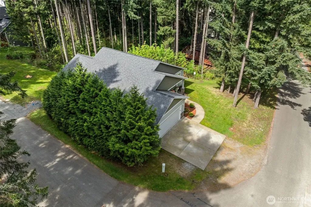 22345 SE Bluewater Drive Yelm WA 98597