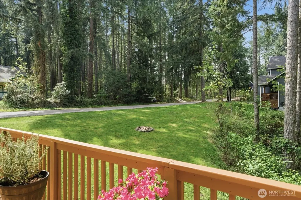 22345 SE Bluewater Drive Yelm WA 98597