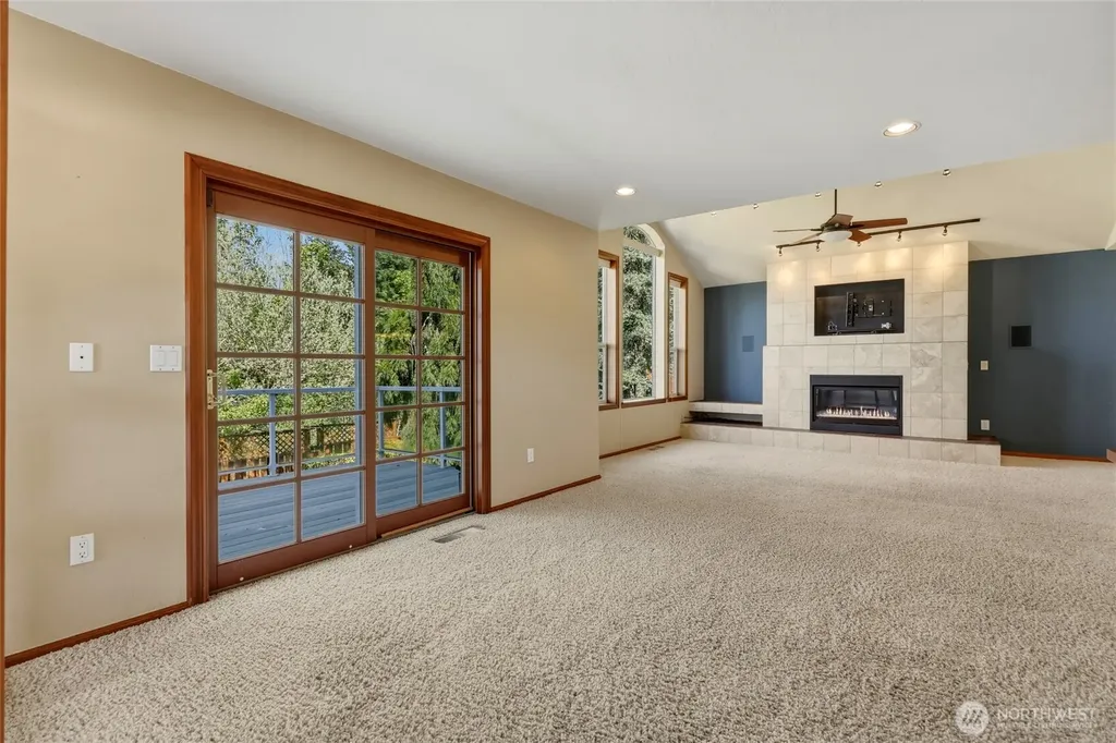 4295 Bush Mountain Drive SW Tumwater WA 98512