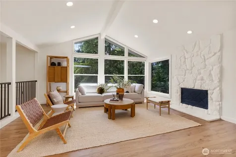 21810 NE 16th Street Sammamish WA 98074