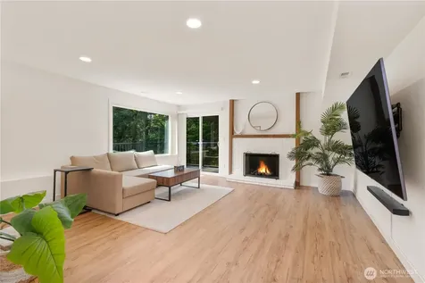 21810 NE 16th Street Sammamish WA 98074
