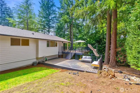 21810 NE 16th Street Sammamish WA 98074