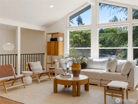 21810 NE 16th Street Sammamish WA 98074