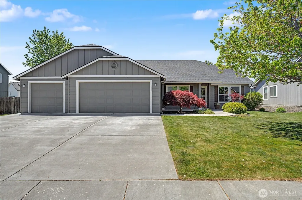 5929 Bluewood Street West Richland WA 99353