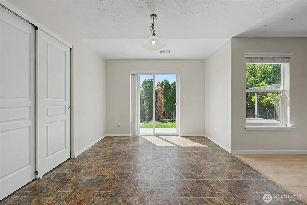 5929 Bluewood Street West Richland WA 99353