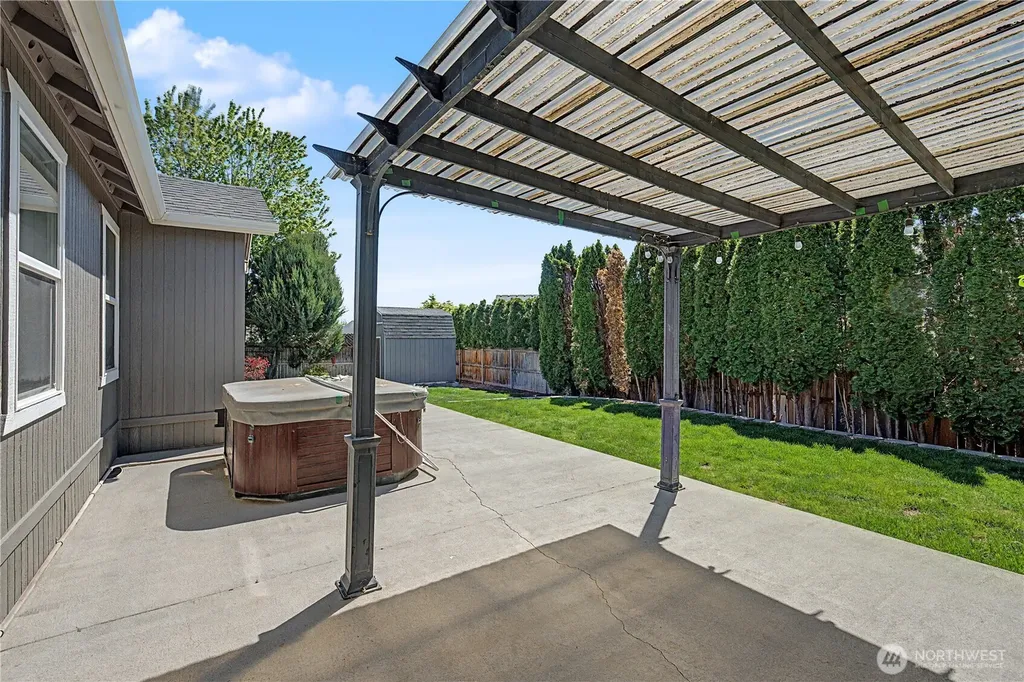 5929 Bluewood Street West Richland WA 99353