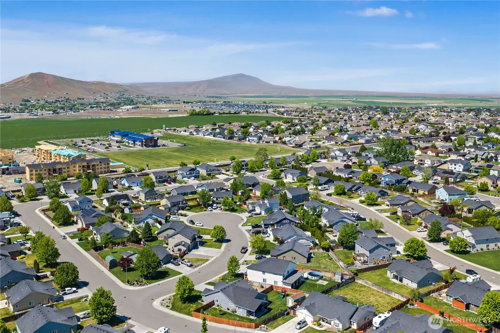 5929 Bluewood Street West Richland WA 99353