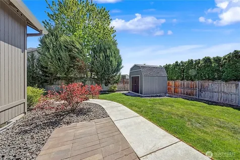 5929 Bluewood Street West Richland WA 99353