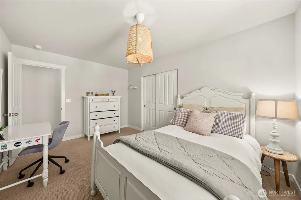 25381 SE 279th Place Maple Valley WA 98038