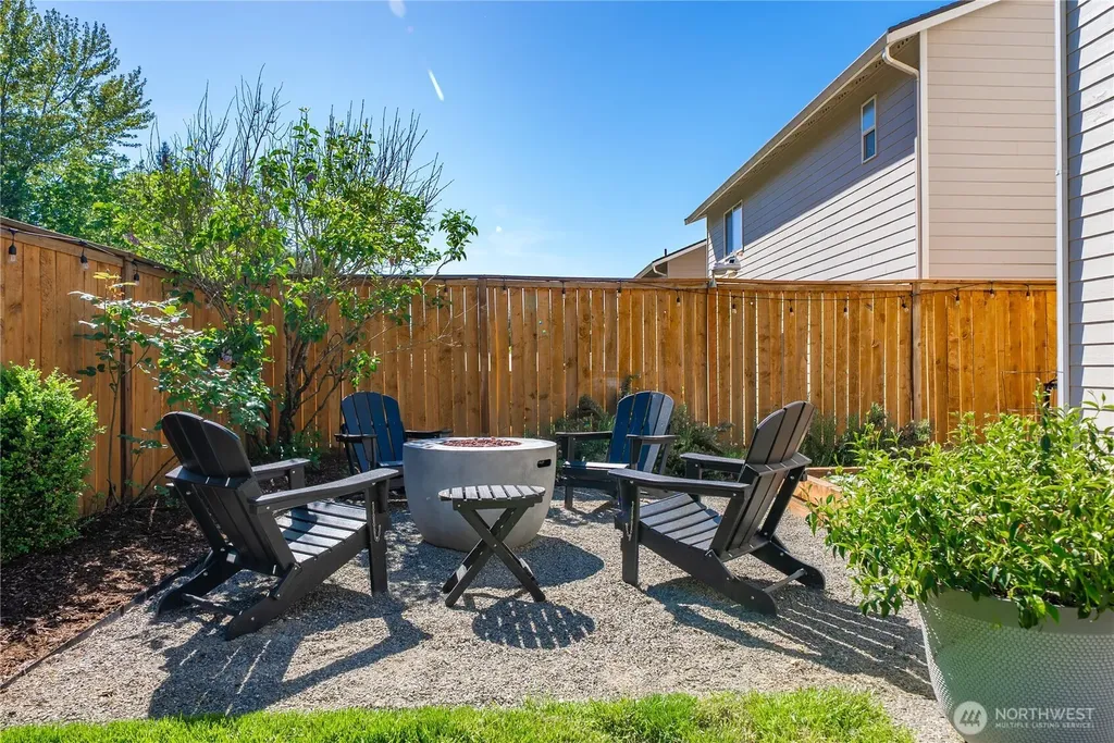 25381 SE 279th Place Maple Valley WA 98038