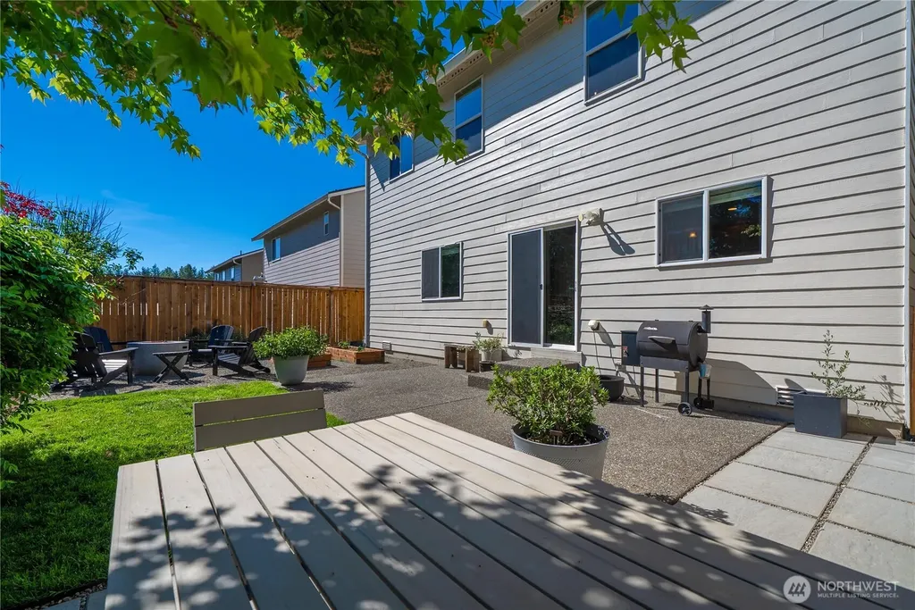 25381 SE 279th Place Maple Valley WA 98038