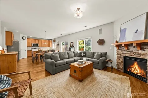 25381 SE 279th Place Maple Valley WA 98038