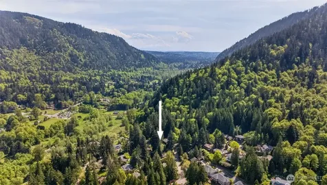 37 X Crystal Creek Circle Issaquah WA 98027