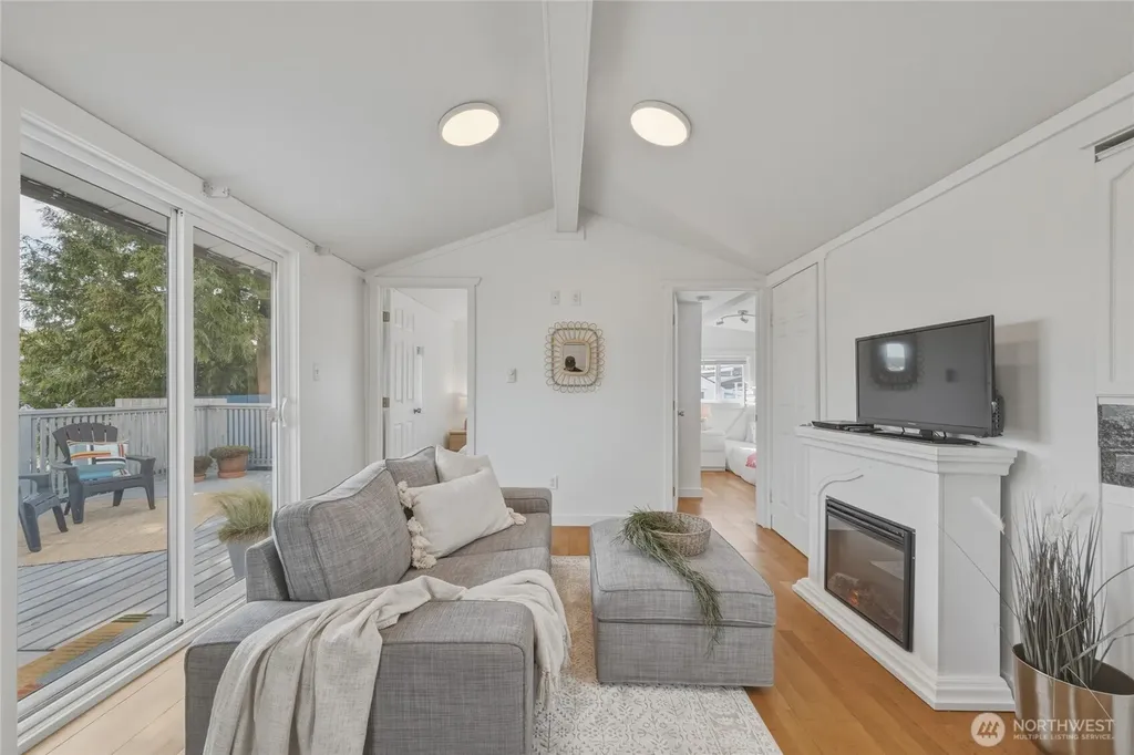 7403 Sunset Drive Blaine WA 98230