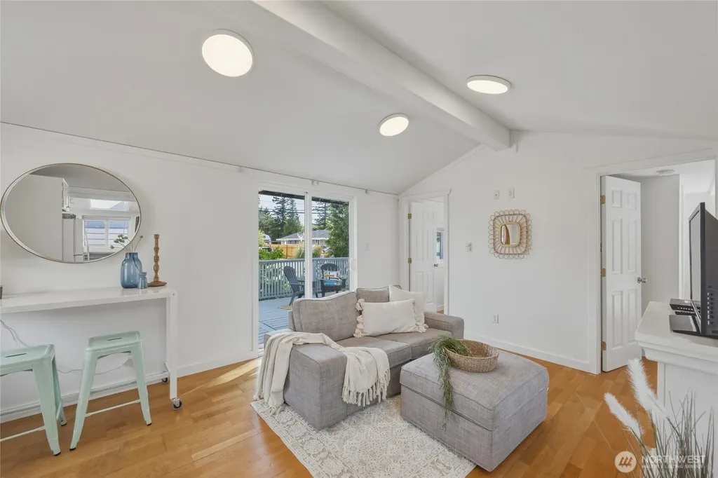 7403 Sunset Drive Blaine WA 98230