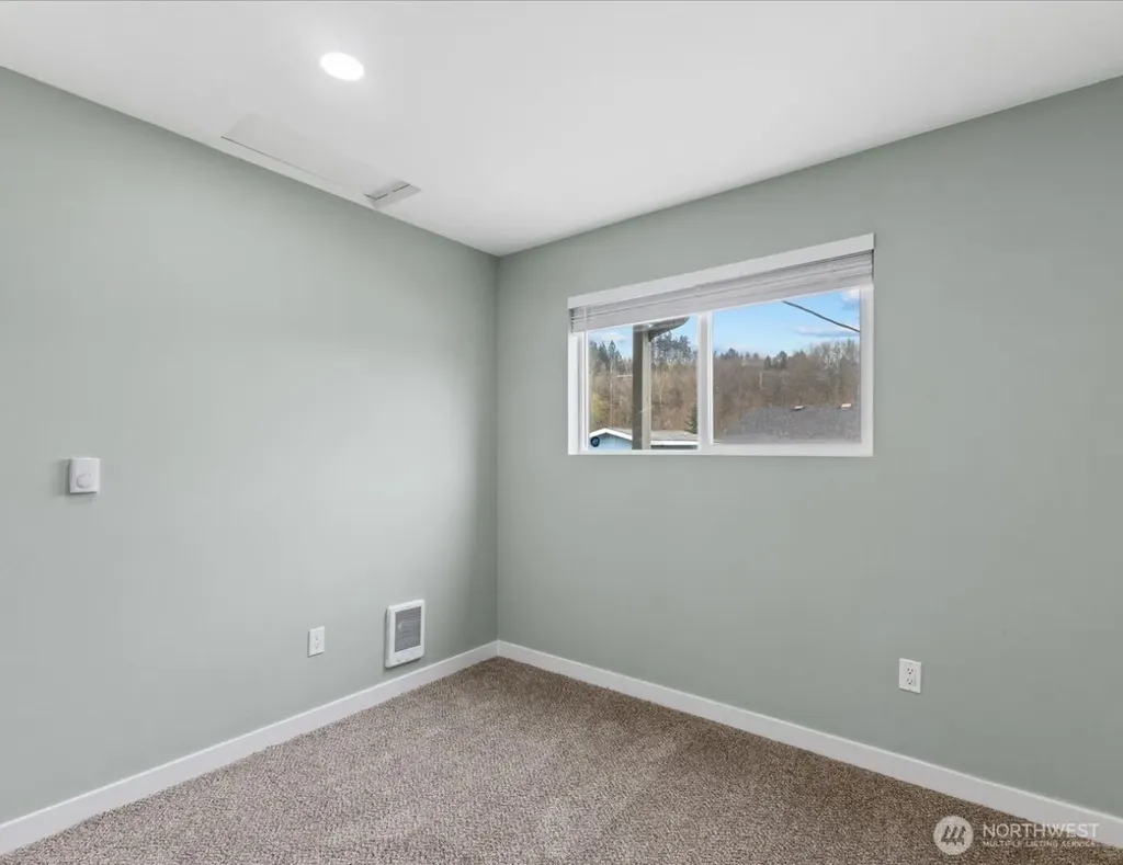 330 V Street SE Auburn WA 98002