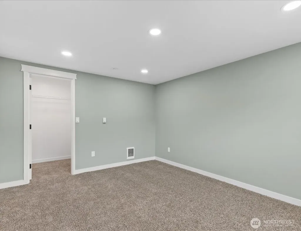 330 V Street SE Auburn WA 98002