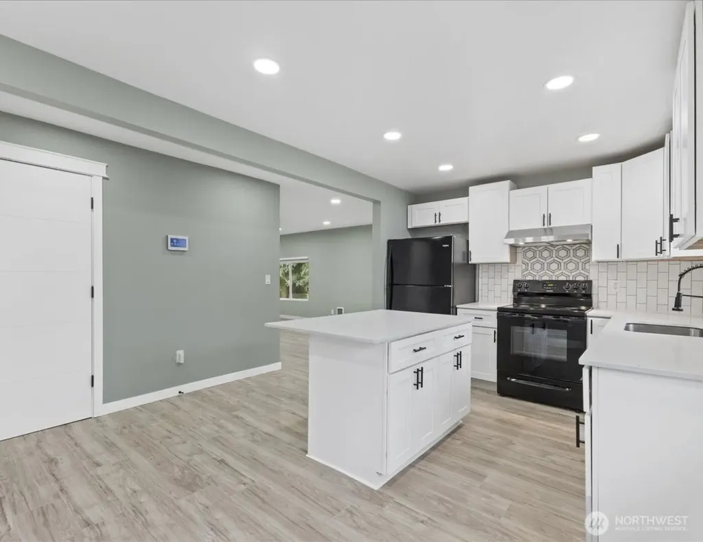 330 V Street SE Auburn WA 98002