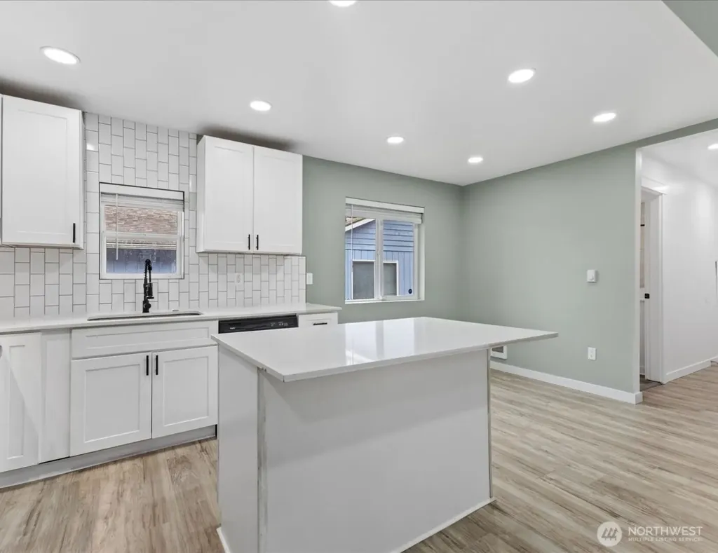 330 V Street SE Auburn WA 98002