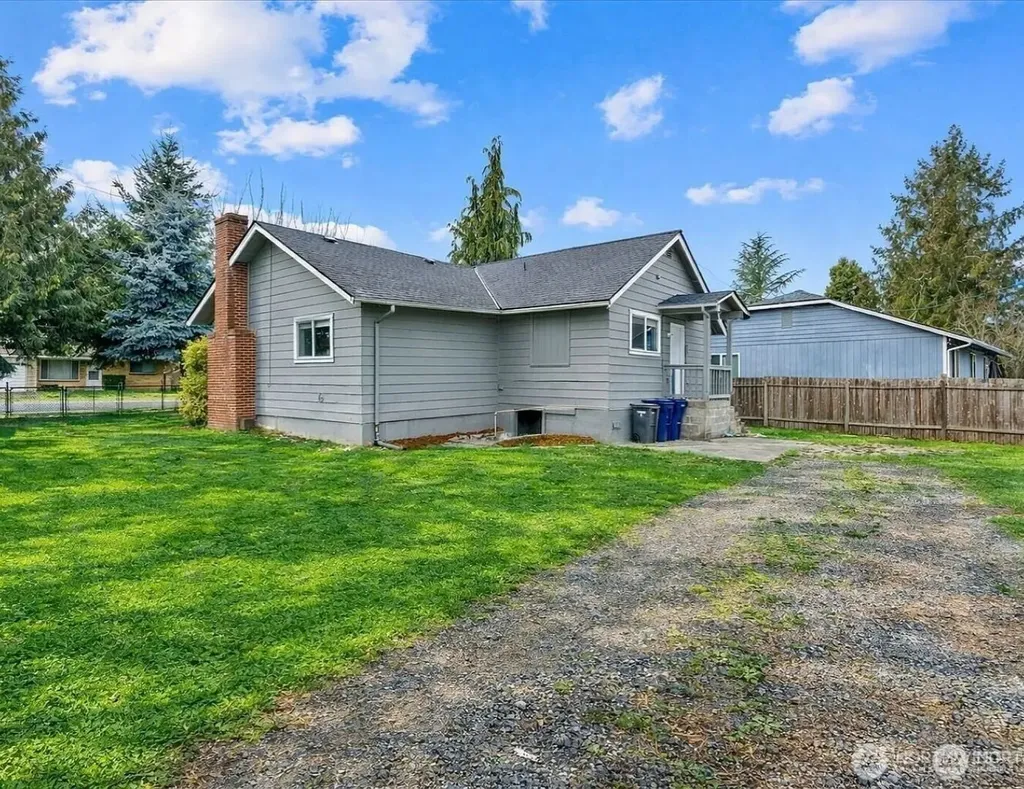 330 V Street SE Auburn WA 98002