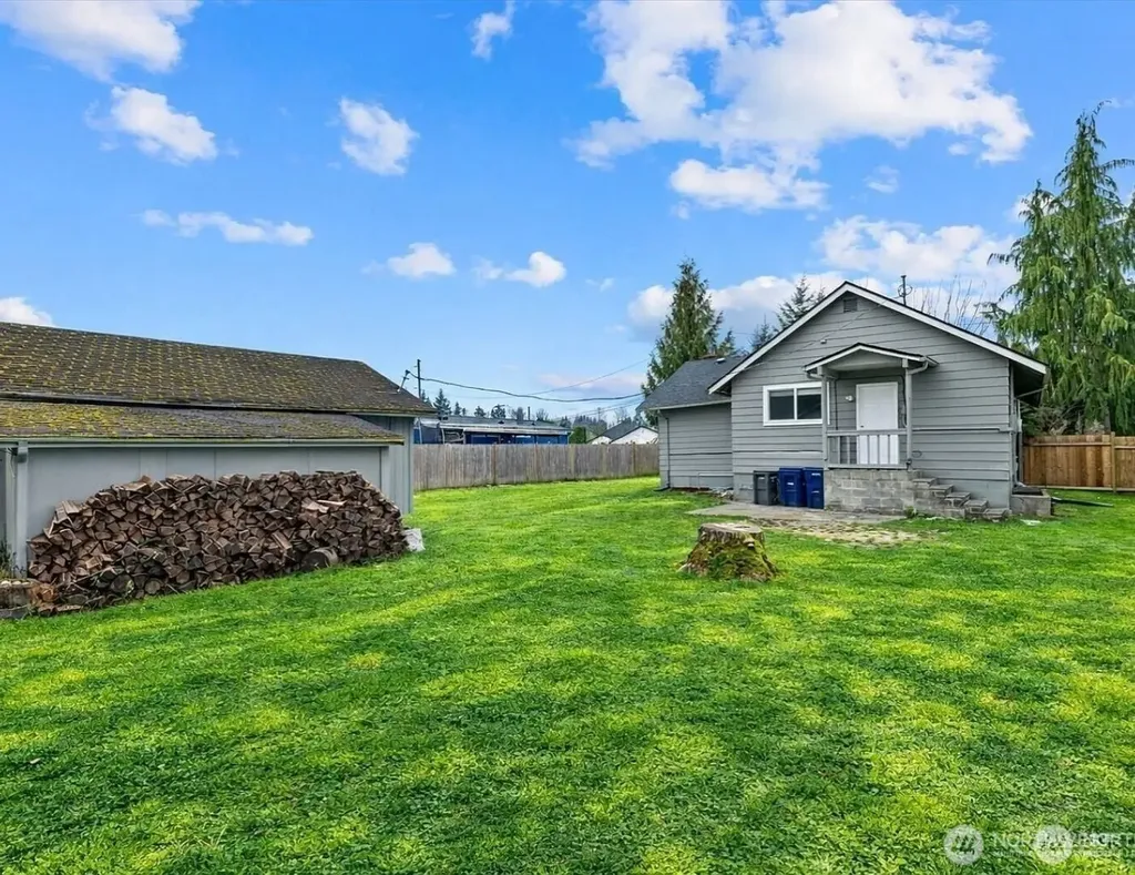 330 V Street SE Auburn WA 98002