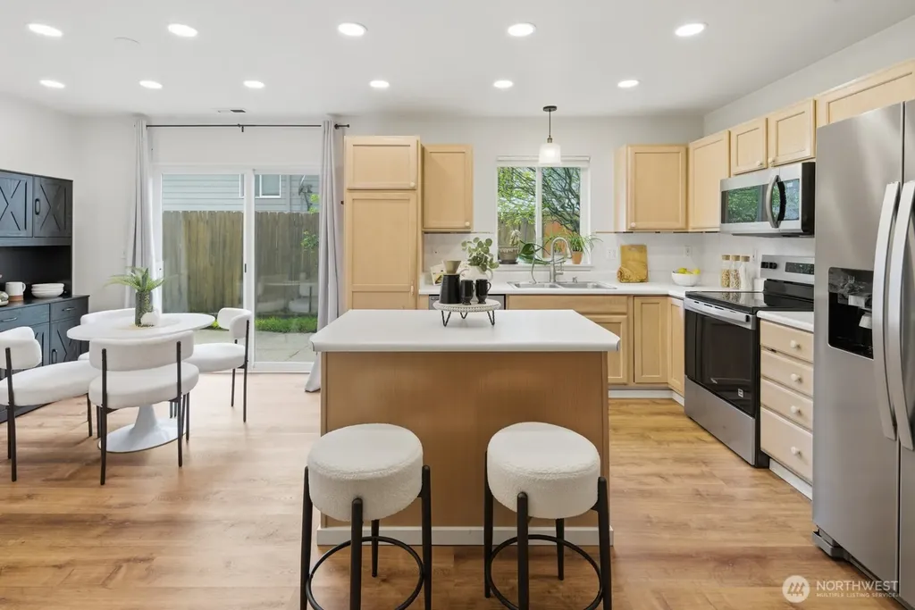 9816 21st Drive SE Everett WA 98208