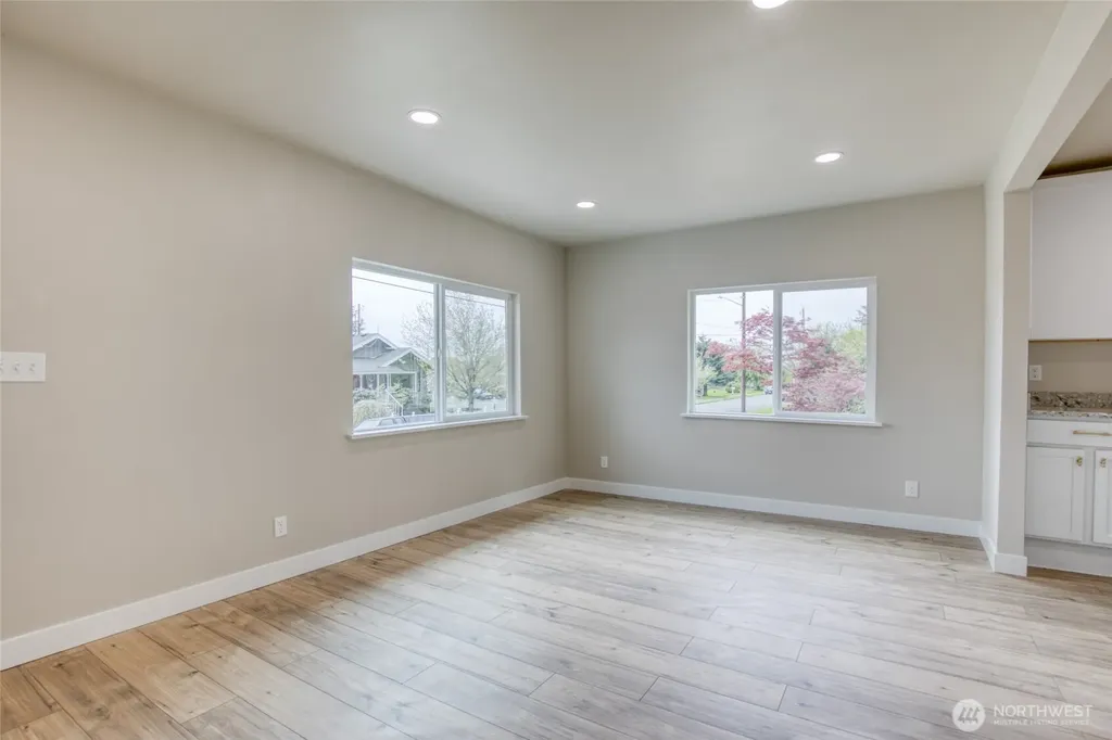 2711 Queets Avenue Hoquiam WA 98550