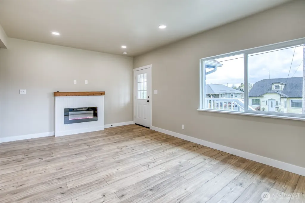 2711 Queets Avenue Hoquiam WA 98550