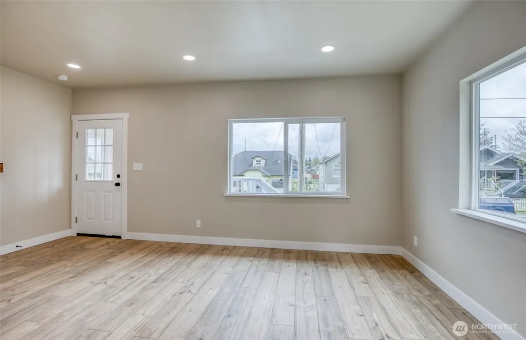 2711 Queets Avenue Hoquiam WA 98550