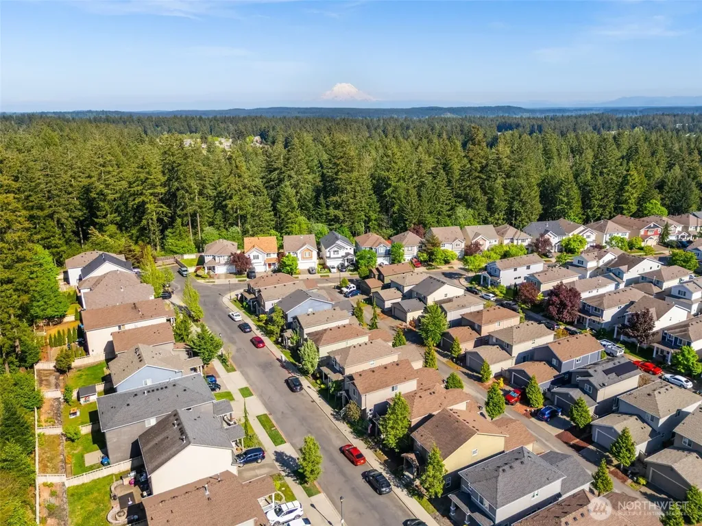 3653 London Loop NE Lacey WA 98516